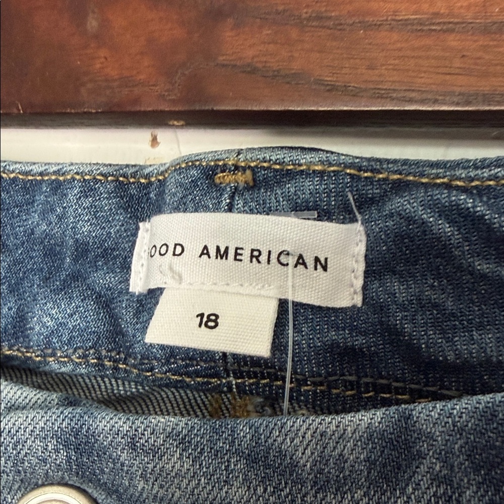 Good American Good Waist Palazzo Crop Jeans Size 18 NWT - Picture 4 of 8